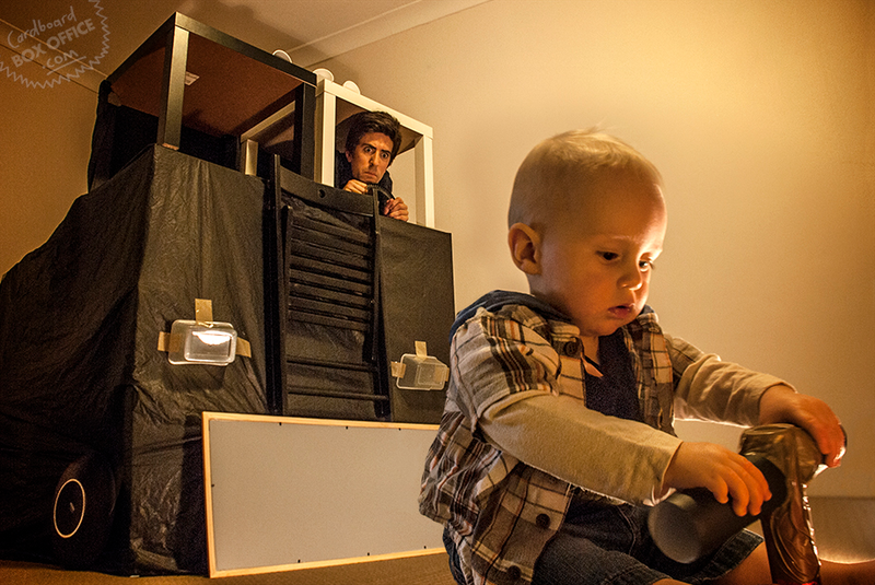 Illustration for article titled Awesome parents recreate famous movie scenes with their adorable baby